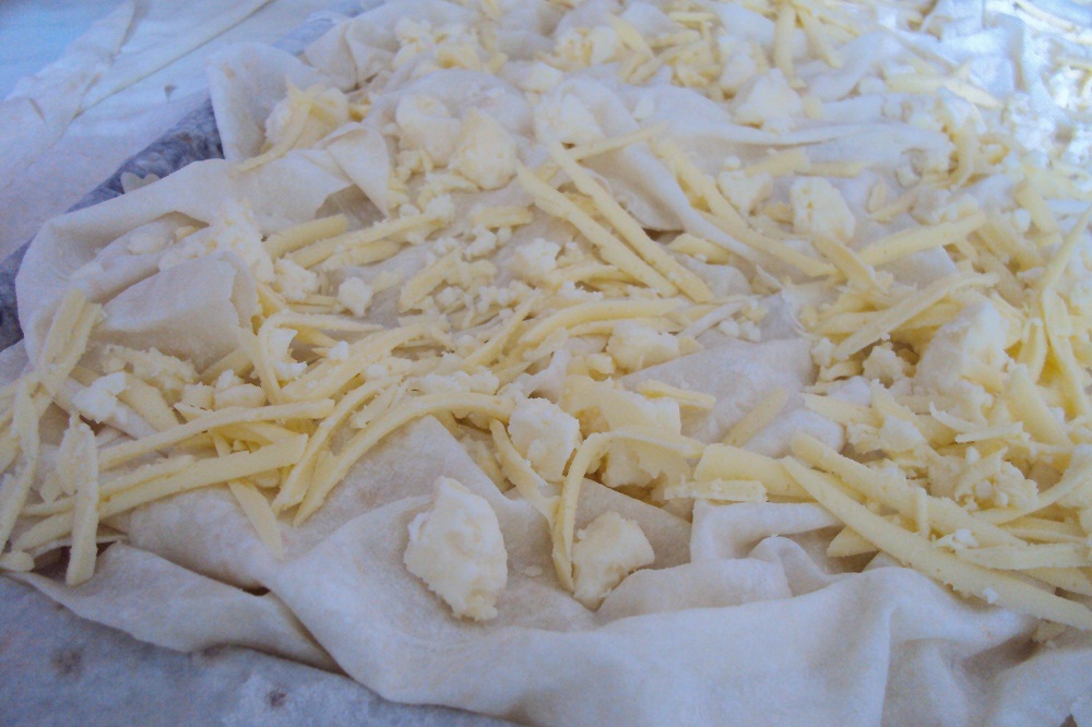 Makarnalı Börek Tarifi